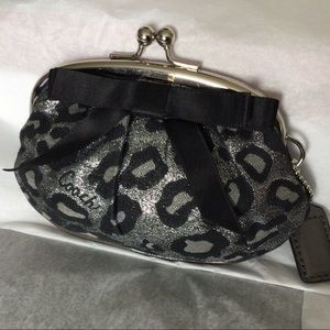 Coach kisslock coin pouch